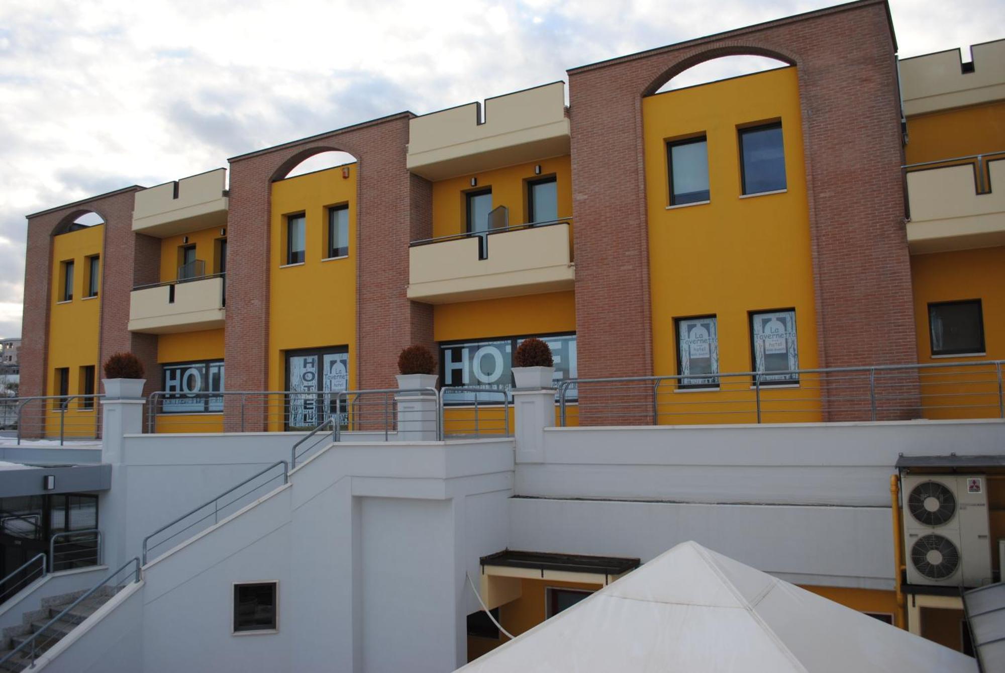Hotel La Tavernetta Campobasso Dış mekan fotoğraf