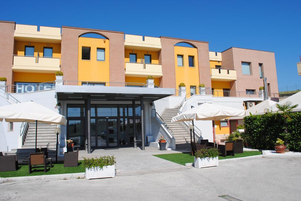Hotel La Tavernetta Campobasso Dış mekan fotoğraf