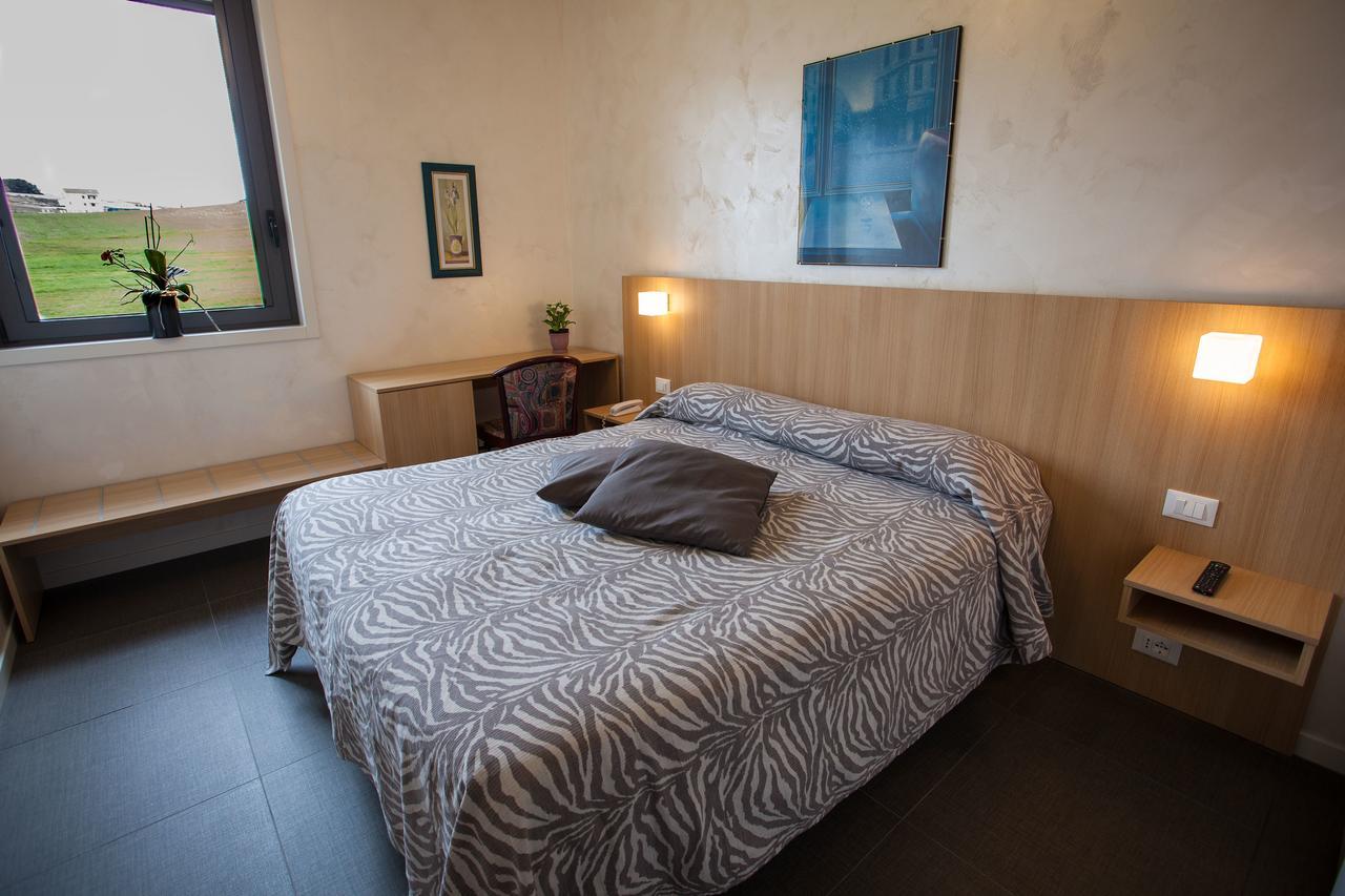 Hotel La Tavernetta Campobasso Dış mekan fotoğraf